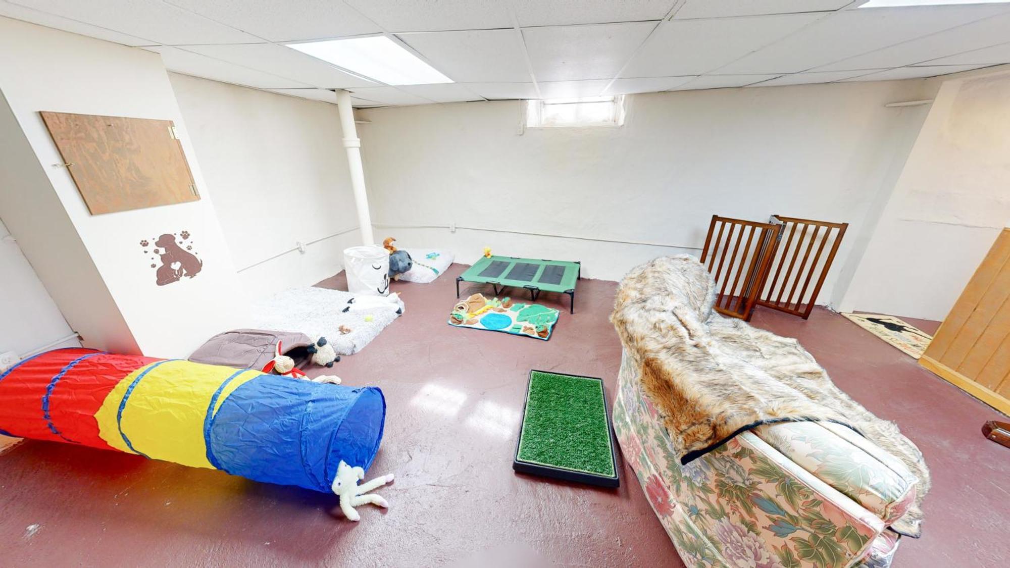 Сasa de vacaciones Entire Close To Events - Kid Friendly - Designated Dog & Cat Areas - Private Patio - Free Parking - Fireplace